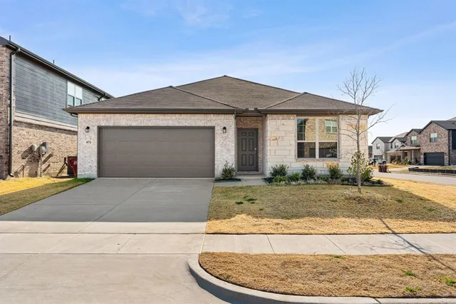 $2,150 | 971 Hurstwood Drive, Van Alstyne, TX 75495
