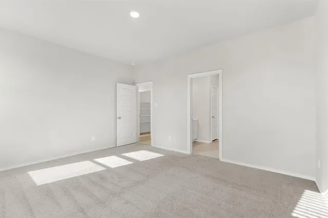 $2,100 | 971 Hurstwood Drive, Van Alstyne, TX 75495