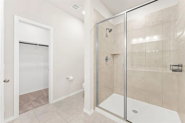 $2,100 | 971 Hurstwood Drive, Van Alstyne, TX 75495