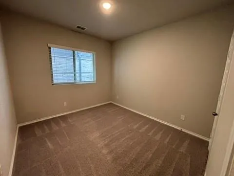 $2,150 | 971 Hurstwood Drive, Van Alstyne, TX 75495