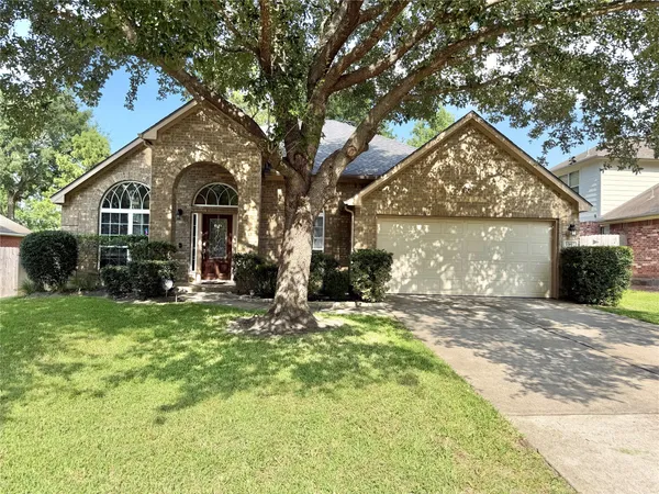 $2,095 | 1907 Tavish Lane, Conroe, TX 77301