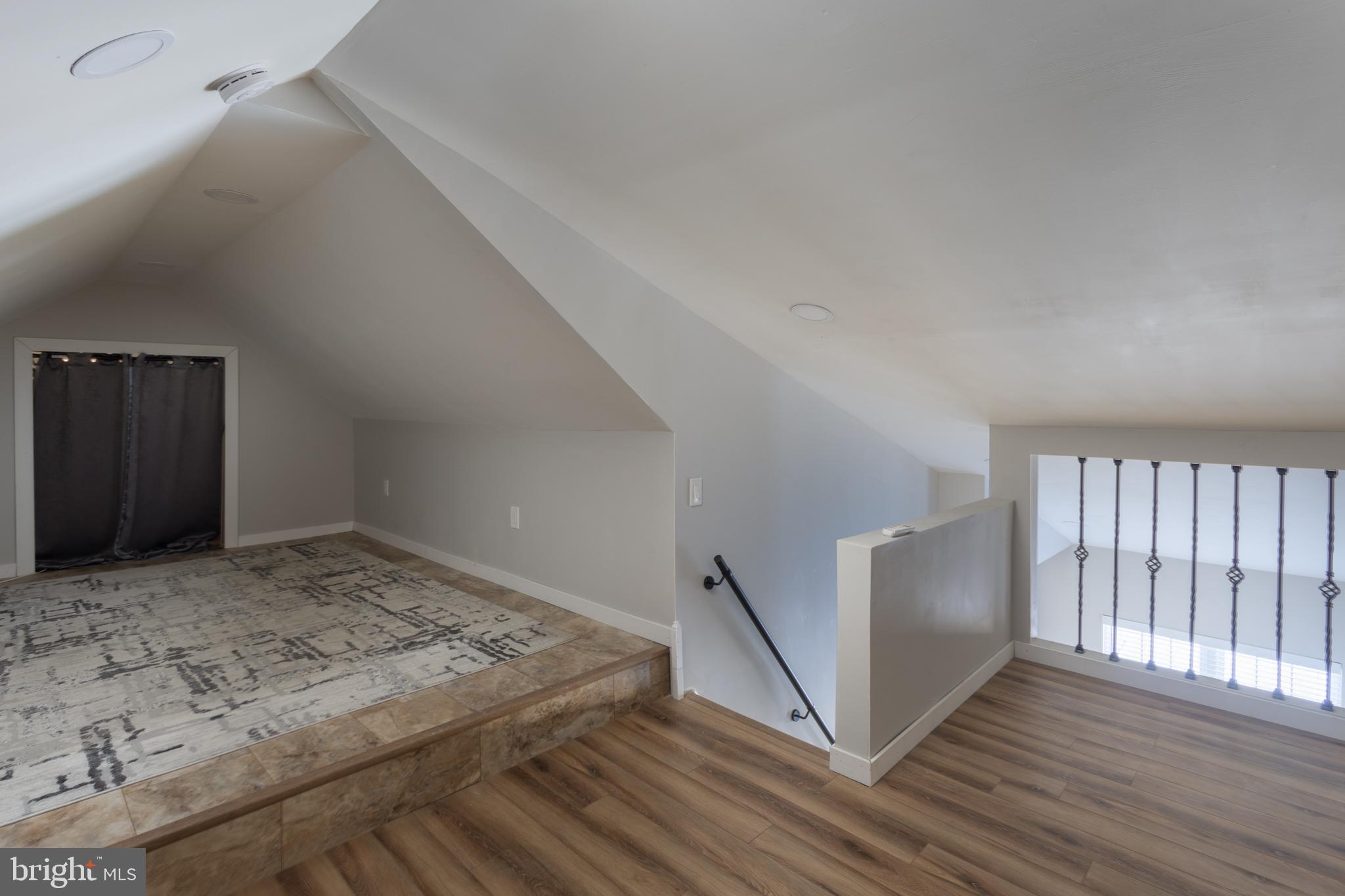 282 Juliustown Road Columbus, NJ 08022 - Photo 30 of 37 a view of a livingroom with wooden floor