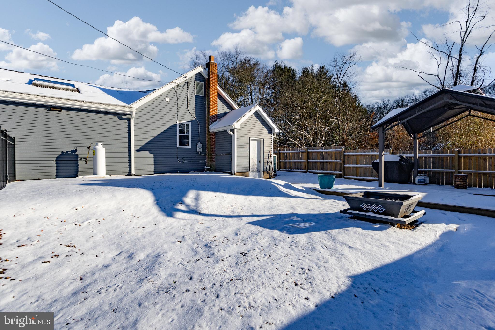282 Juliustown Road Columbus, NJ 08022 - Photo 35 of 37 a view of outdoor space and yard