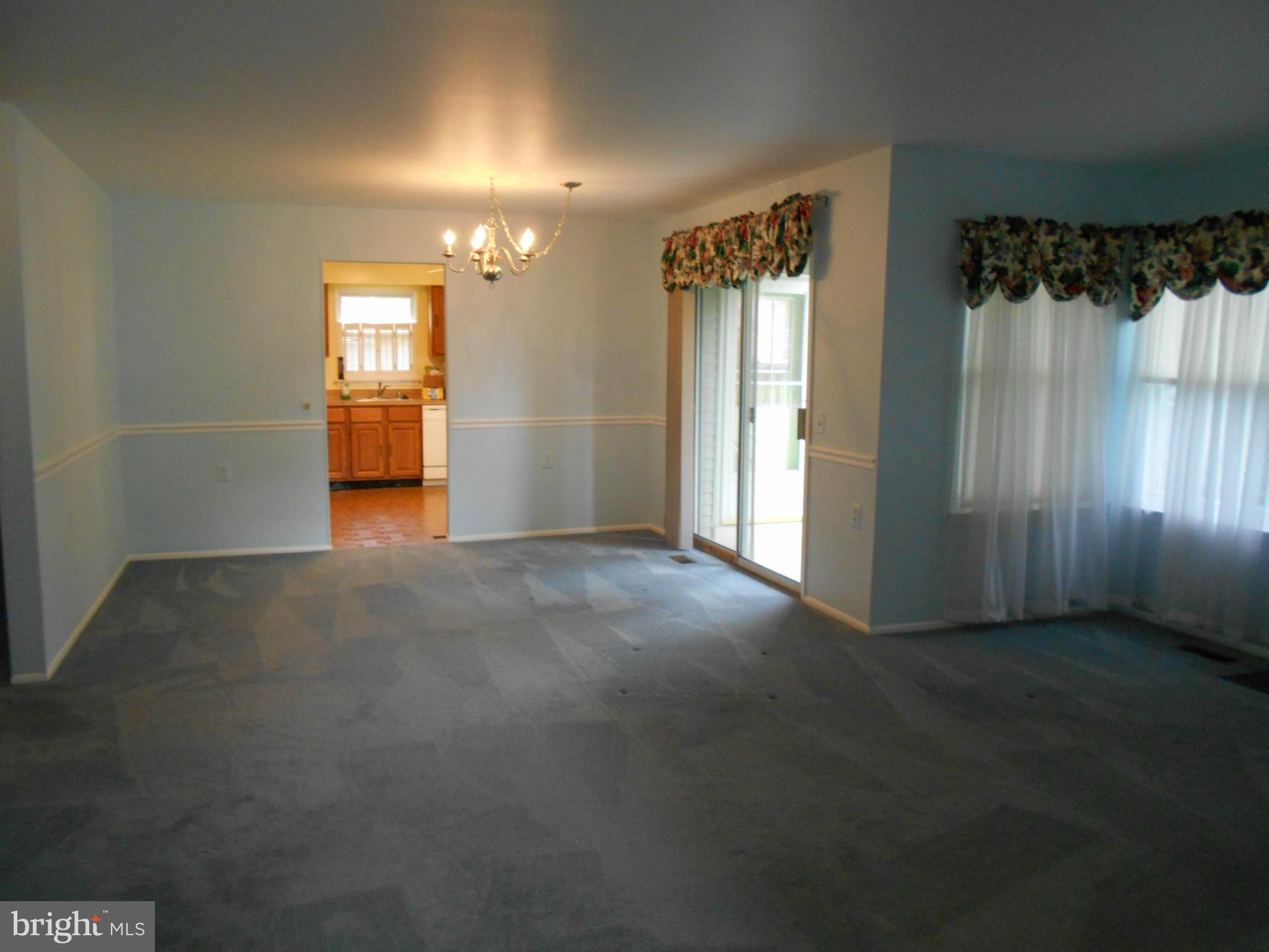 7048 Catalpa Road Frederick, MD 21703 - Photo 5 of 26 a view of entryway