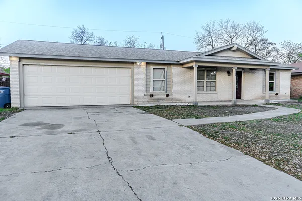 $1,995 | 4719 Old Coach Lane, San Antonio, TX 78220