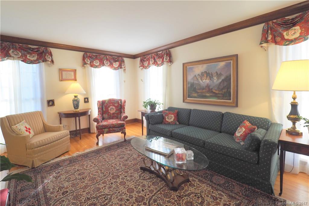 5905 Kirkpatrick Road Charlotte, NC 28211 - Photo 5 of 19 Gallery Image 5