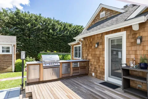 $2,895,000 | 29 Denison Road, Sag Harbor, NY 11963