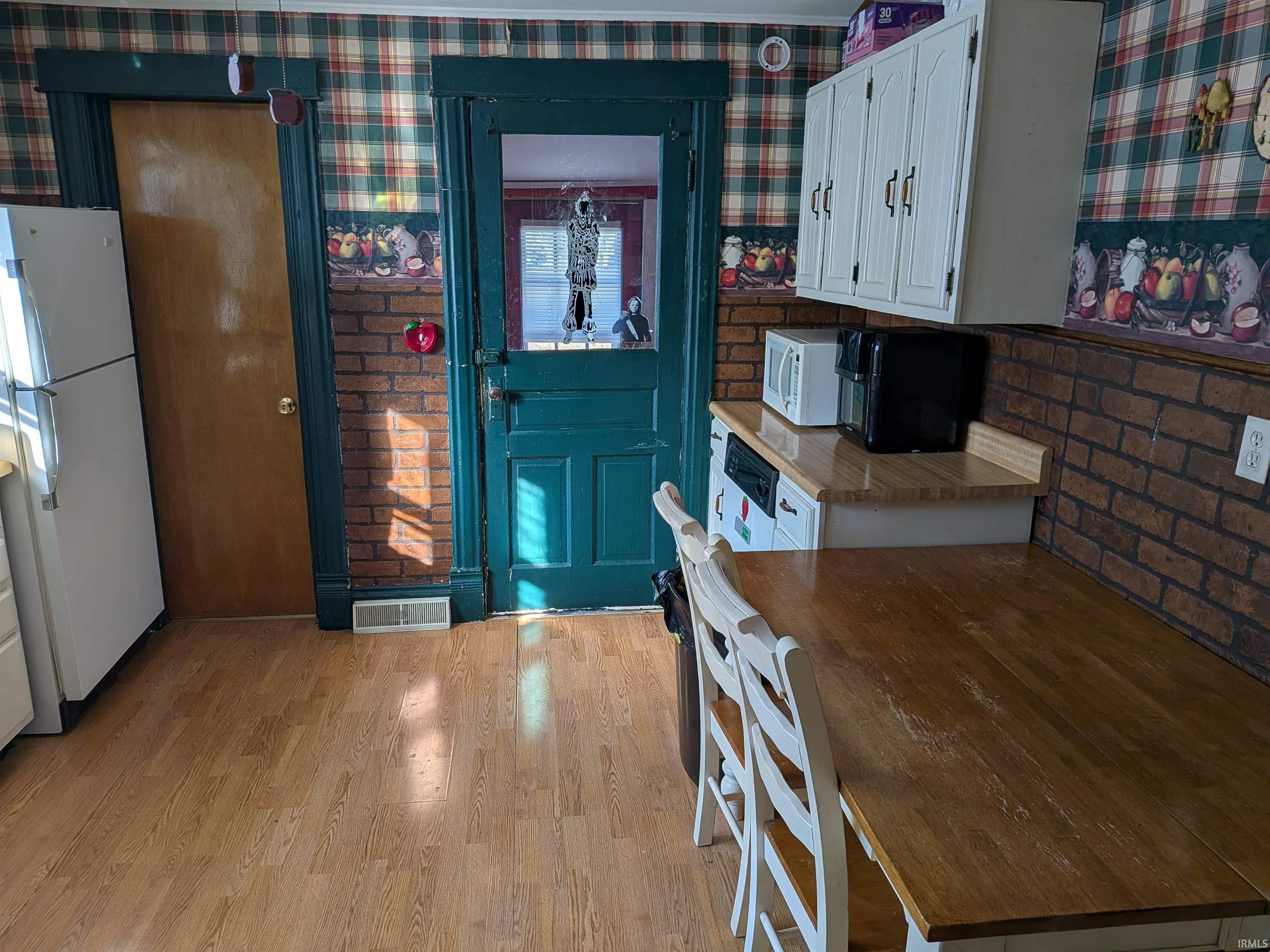 206 George Street North Judson, IN 46366 - Photo 2 of 16