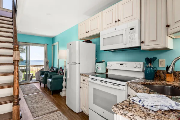 $1,250,000 | 4 Warrenton Street, Rockport, ME 04856