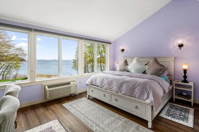 $1,250,000 | 4 Warrenton Street, Rockport, ME 04856