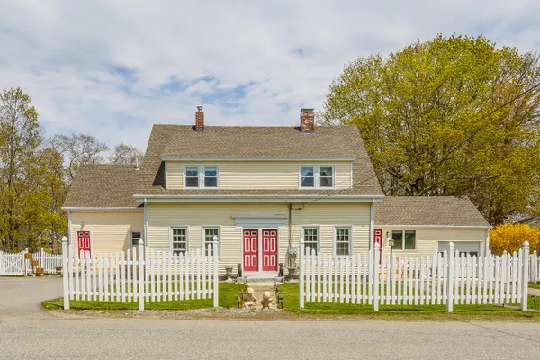$1,250,000 | 4 Warrenton Street, Rockport, ME 04856