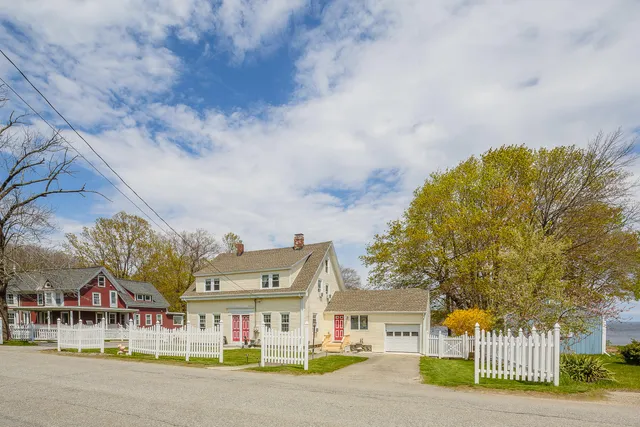 $1,250,000 | 4 Warrenton Street, Rockport, ME 04856