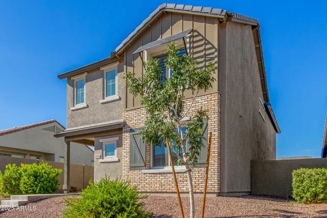 $2,800 | 15138 West Hadley Street, Goodyear, AZ 85338