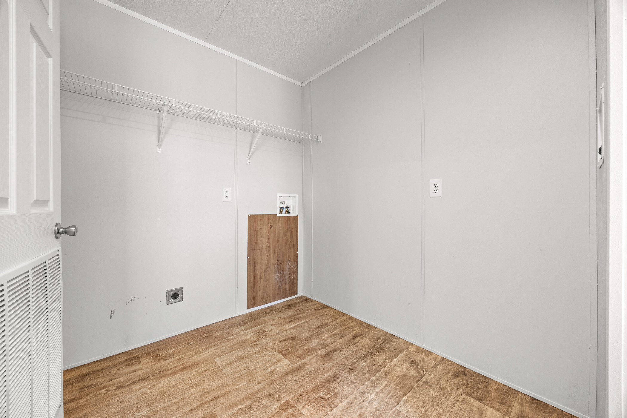 260 Castellana Way Elgin, TX 78621 - Photo 11 of 28