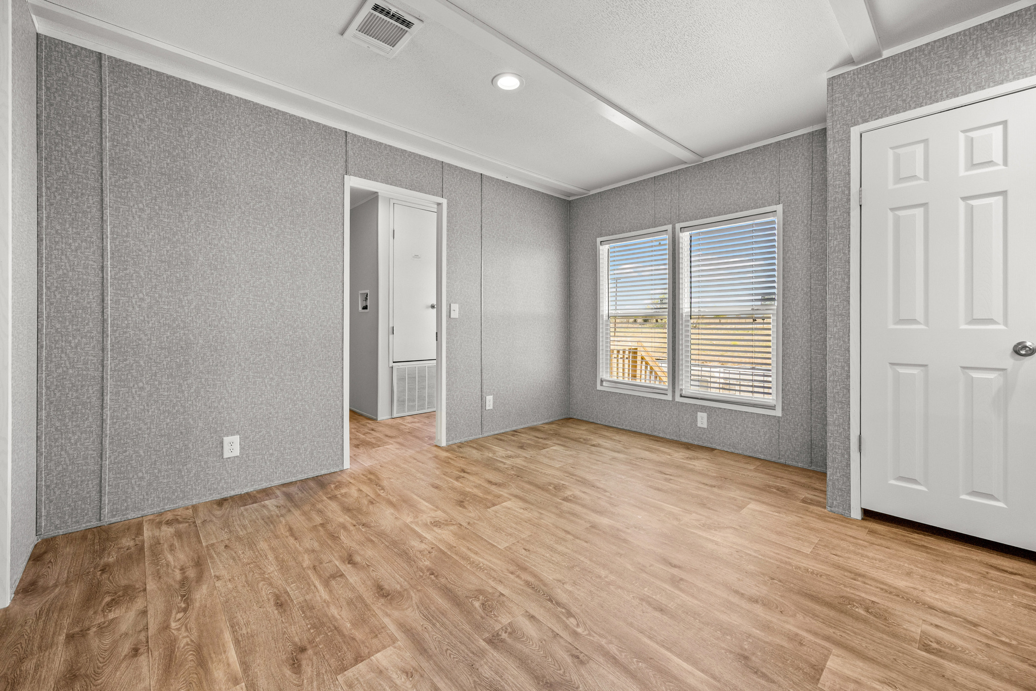 260 Castellana Way Elgin, TX 78621 - Photo 12 of 28