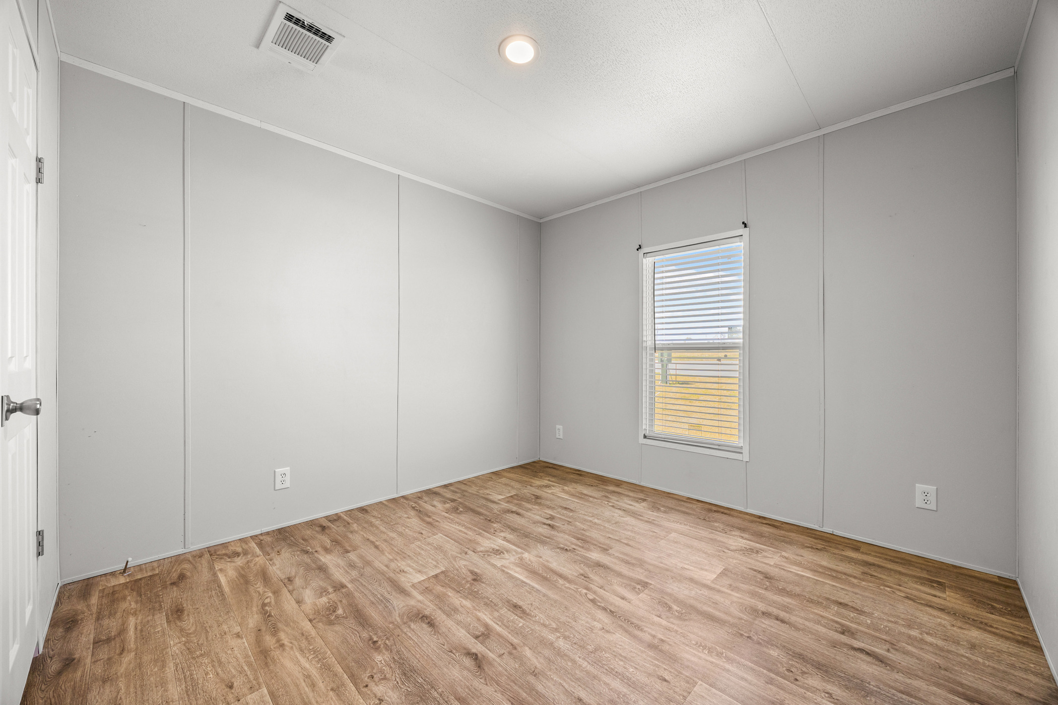 260 Castellana Way Elgin, TX 78621 - Photo 25 of 28