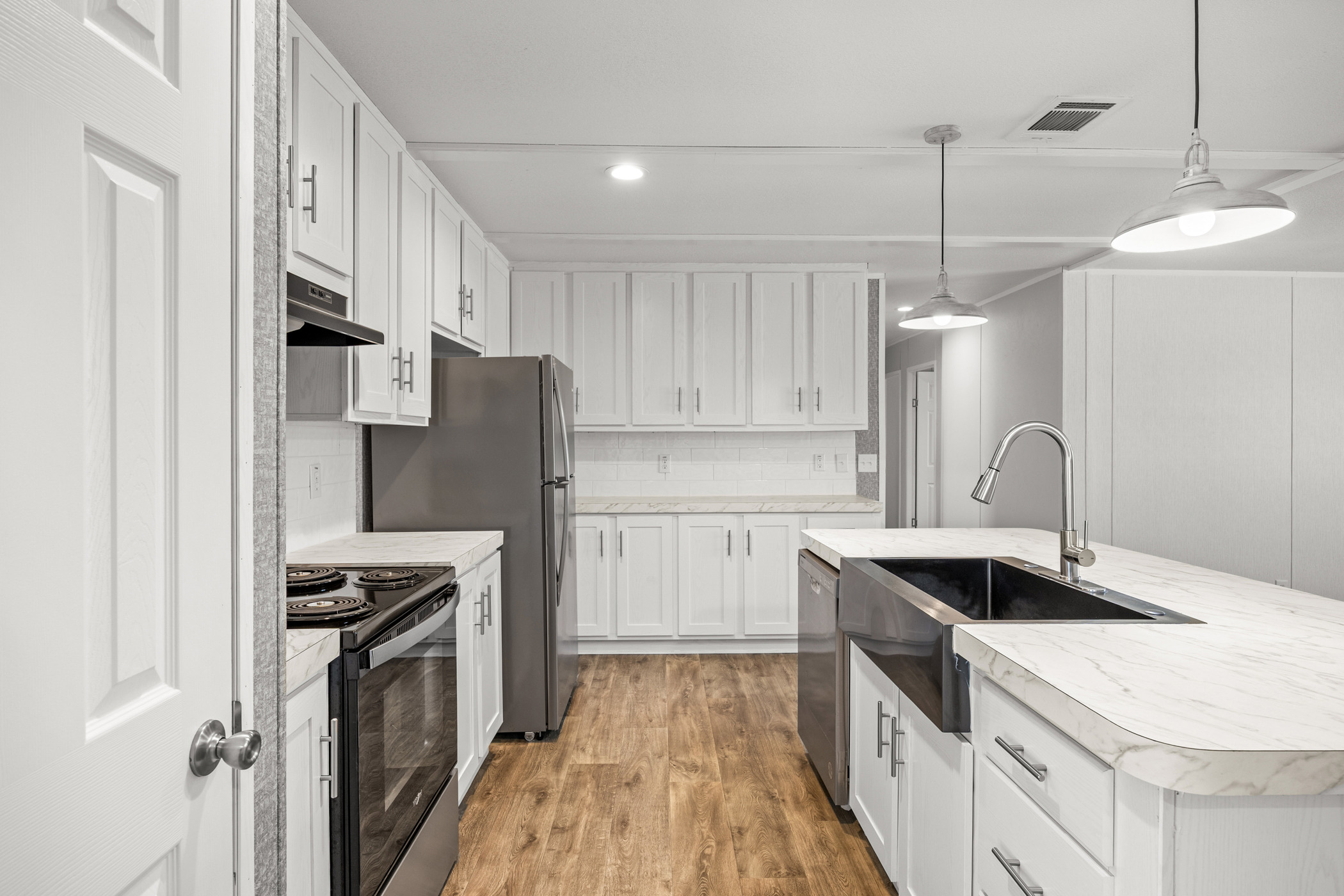 260 Castellana Way Elgin, TX 78621 - Photo 10 of 28