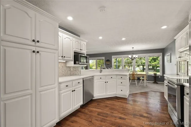 $485,000 | 4 Orchard Road, Loogootee, IN 47553