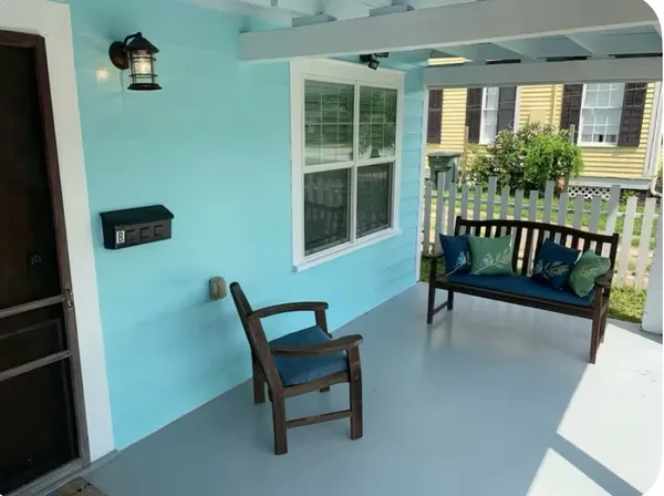 $1,300 | 911 11th Street, Unit 2, Galveston, TX 77550
