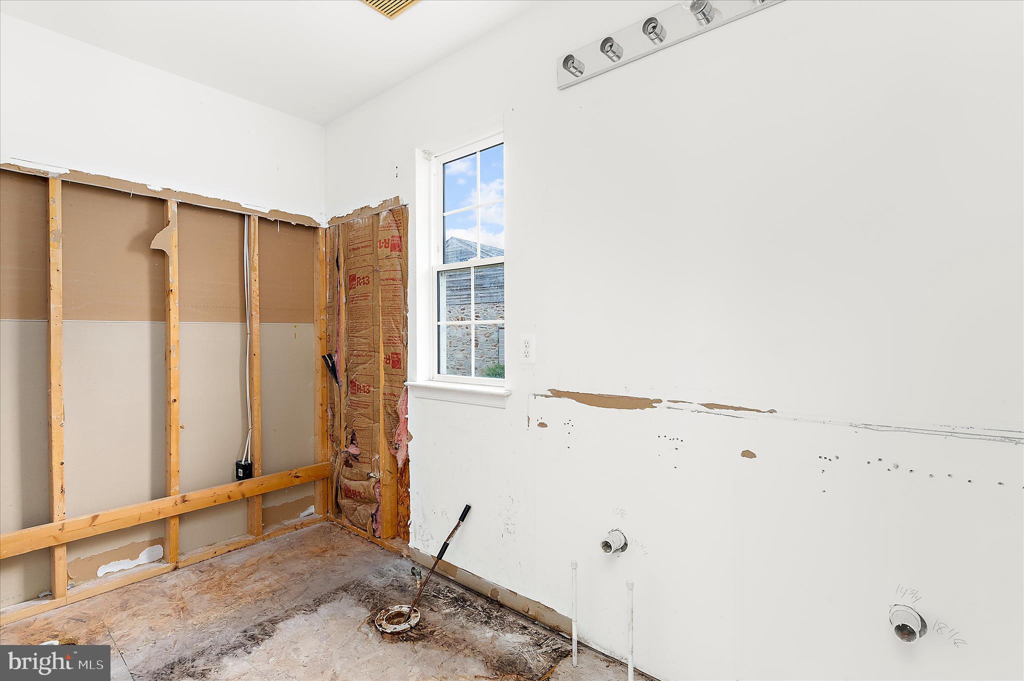 2209 West Geipe Road Catonsville, MD 21228 - Photo 19 of 37