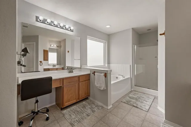 $475,000 | 1040 Canyon Drive, Justin, TX 76247