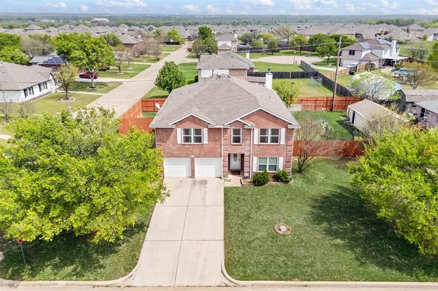 $475,000 | 1040 Canyon Drive, Justin, TX 76247