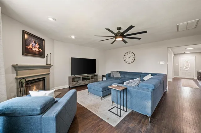 $475,000 | 1040 Canyon Drive, Justin, TX 76247