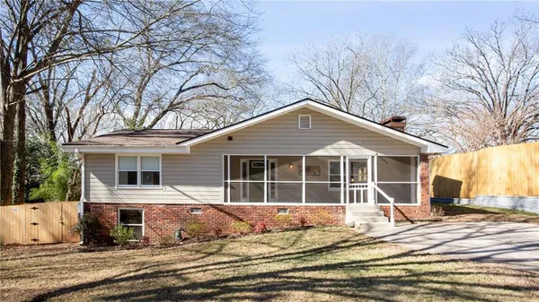 $395,000 | 848 East Avenue, Scottdale, GA 30079