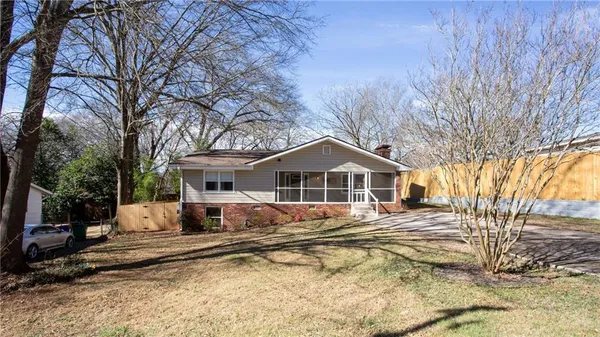 $395,000 | 848 East Avenue, Scottdale, GA 30079