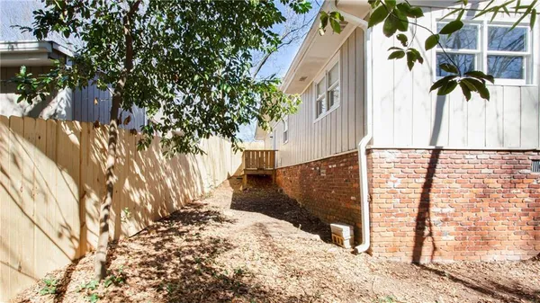 $395,000 | 848 East Avenue, Scottdale, GA 30079