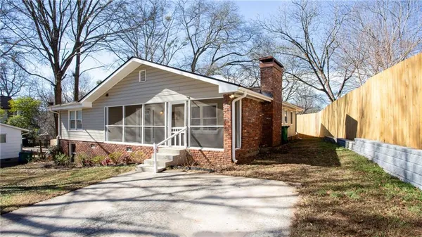 $395,000 | 848 East Avenue, Scottdale, GA 30079