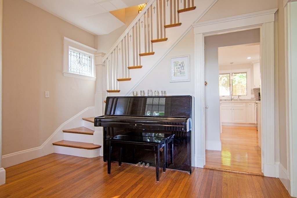55 Redlands Road Boston, MA 02132 - Photo 3 of 27