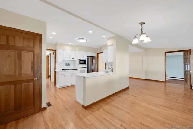 $699,900 | 156 Meadow Street, Milford, CT 06461