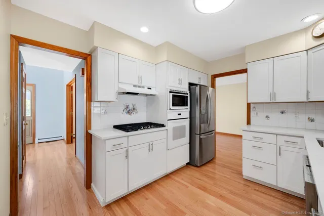 $699,900 | 156 Meadow Street, Milford, CT 06461