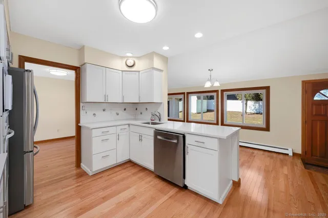 $699,900 | 156 Meadow Street, Milford, CT 06461