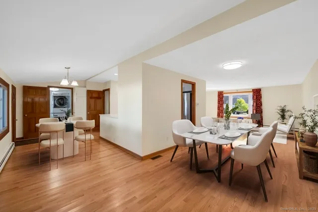 $699,900 | 156 Meadow Street, Milford, CT 06461