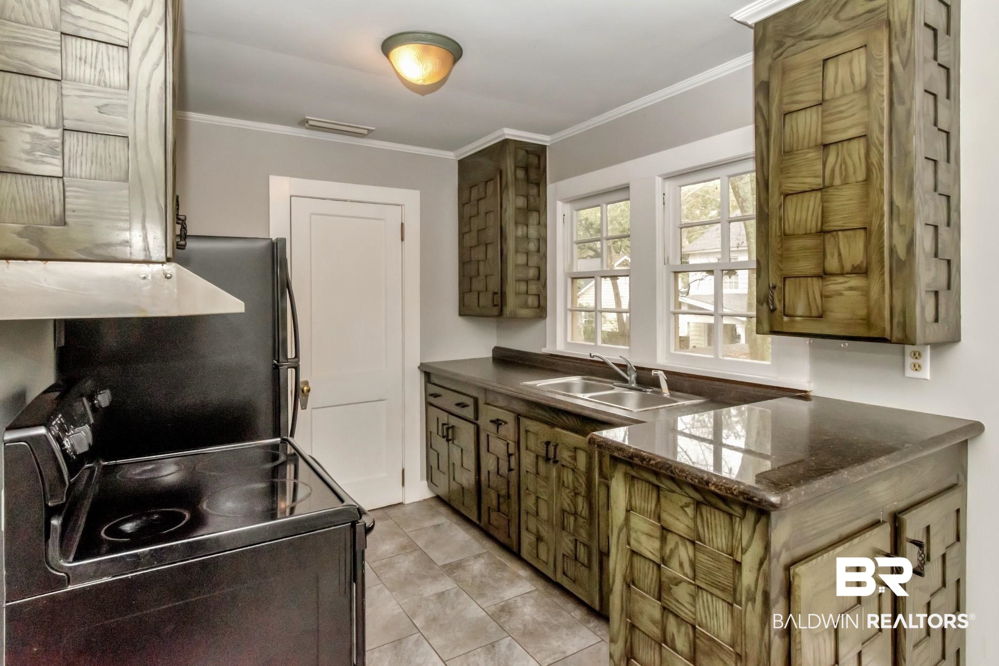 57 South Fulton Street Mobile, AL 36606 - Photo 31 of 36