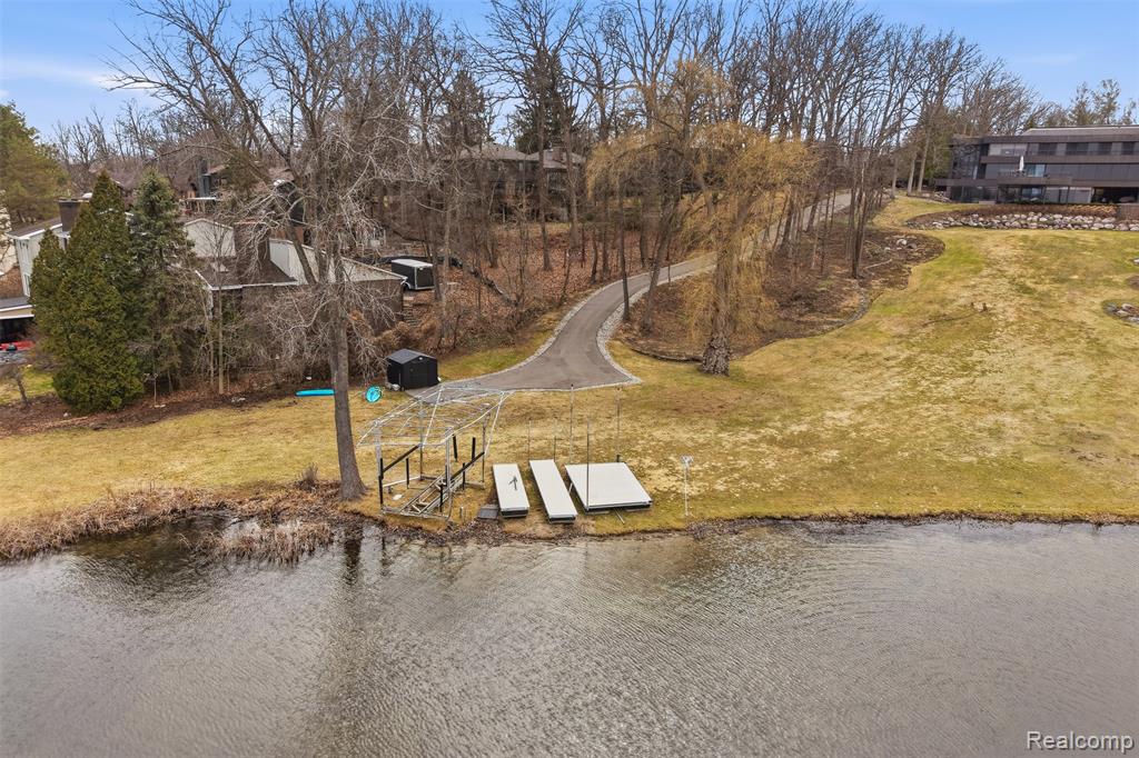2954 Long Ridge Court West Bloomfield, MI 48324 - Photo 1 of 13