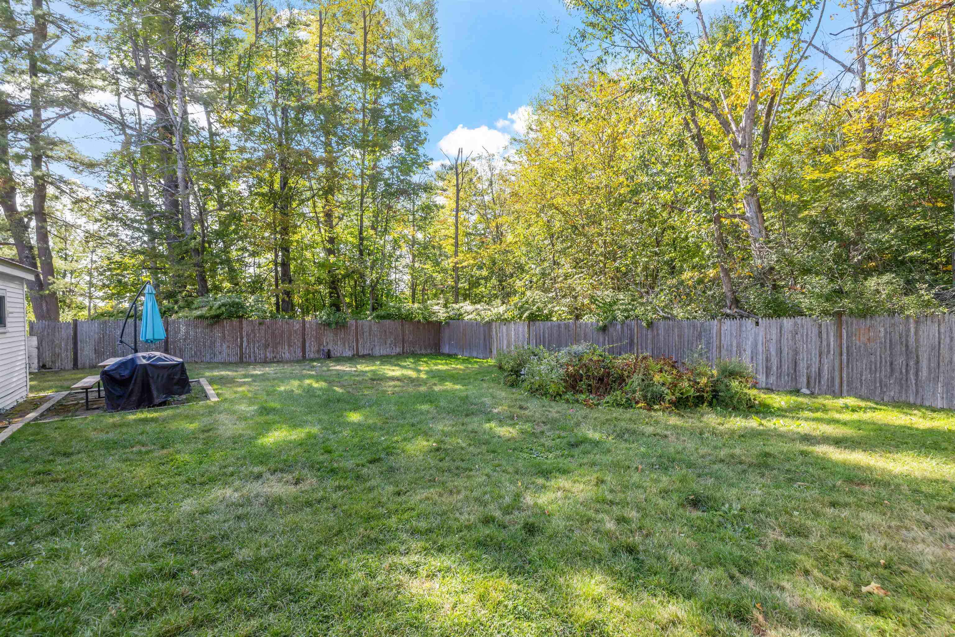 142 Highway 25 Meredith, NH 03253 - Photo 6 of 56