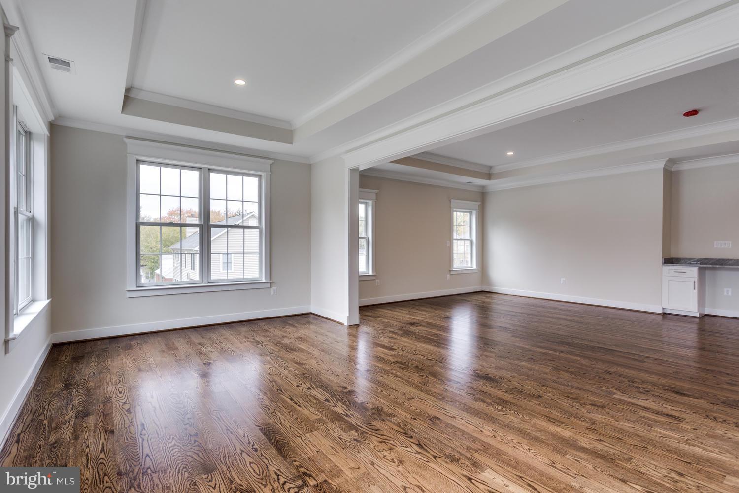 7206 Churchill Road McLean, VA 22101 - Photo 19 of 30 Bath (Master)