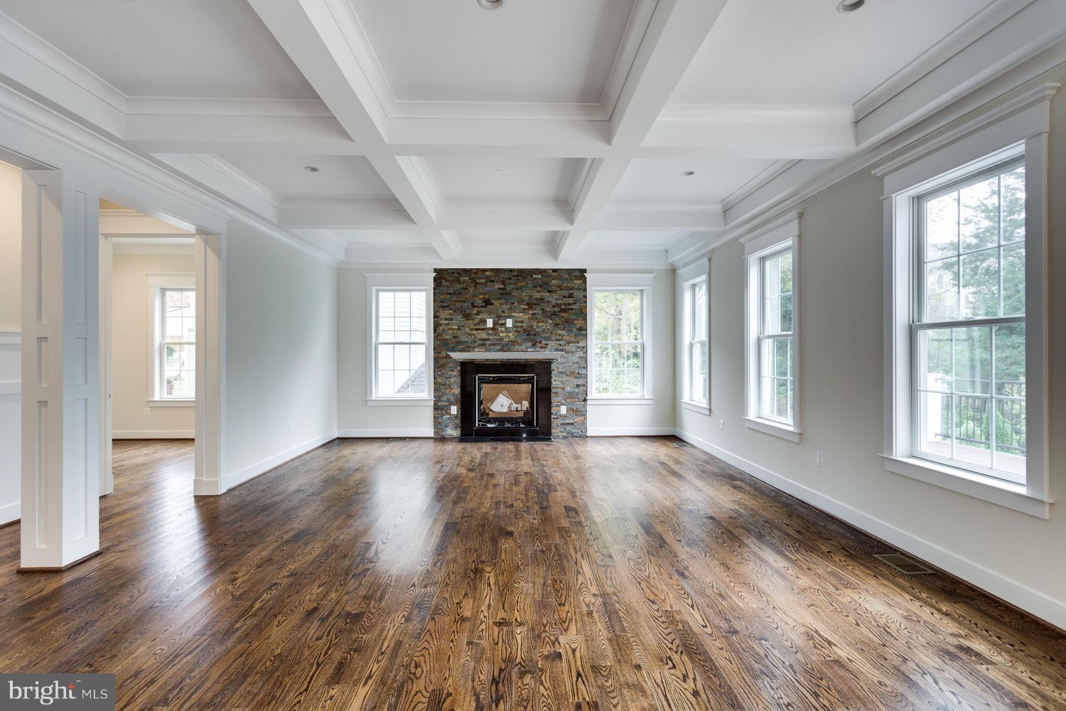 7206 Churchill Road McLean, VA 22101 - Photo 3 of 30 Interior (General)