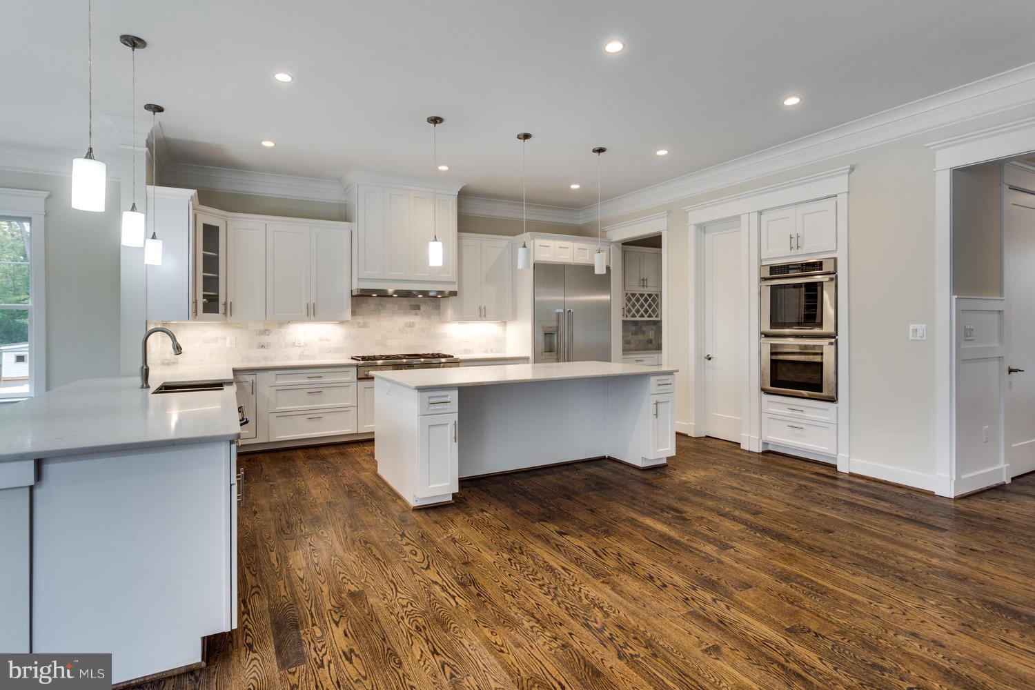 7206 Churchill Road McLean, VA 22101 - Photo 9 of 30 Kitchen
