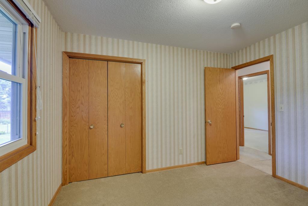 227 Snail Lake Road Shoreview, MN 55126 - Photo 13 of 29 Gallery Image 13
