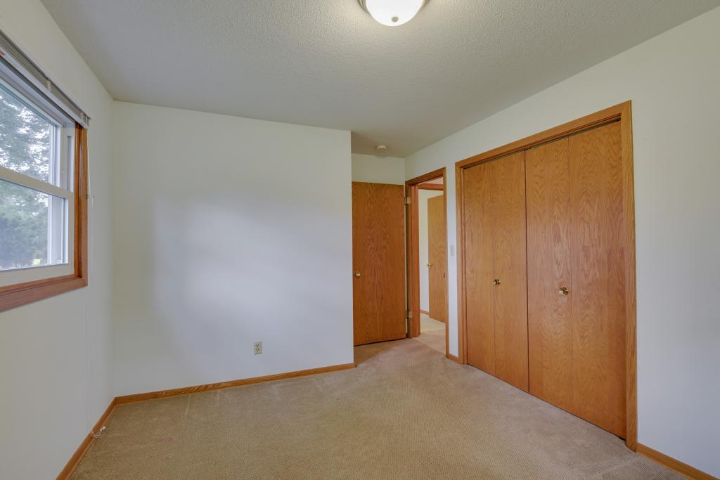 227 Snail Lake Road Shoreview, MN 55126 - Photo 15 of 29 Gallery Image 15