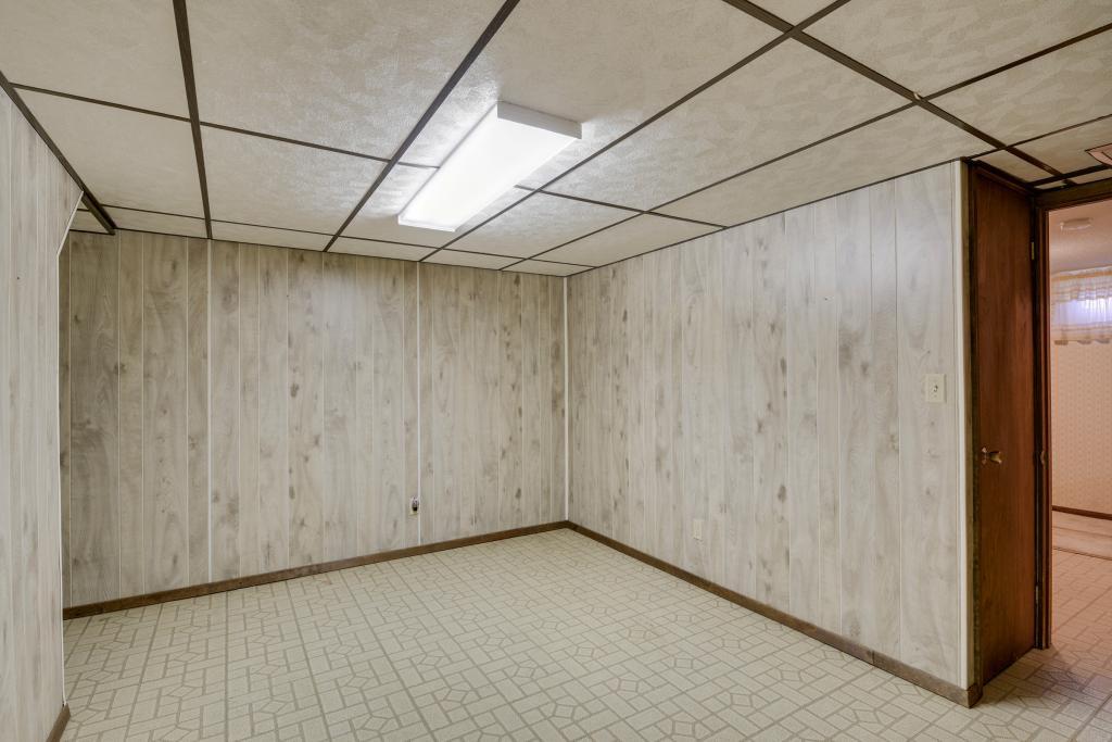 227 Snail Lake Road Shoreview, MN 55126 - Photo 19 of 29 Gallery Image 19