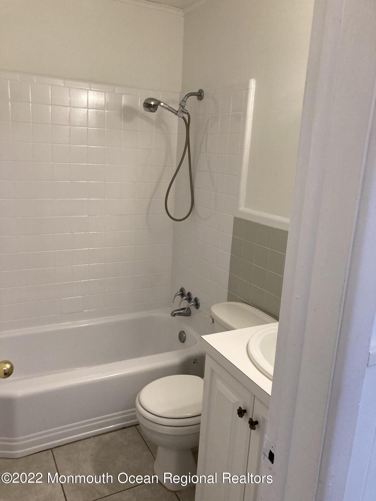 40 Brand Road Toms River, NJ 08753 - Photo 12 of 20 D7B9E70C-2A1B-4FC5-AF4C-8FE5CA4877E3