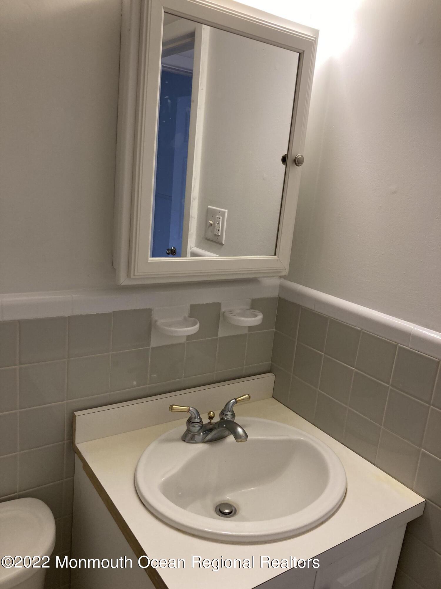 40 Brand Road Toms River, NJ 08753 - Photo 13 of 20 87B21CC4-BF5A-4AC4-B3E3-65C3225F7FB1