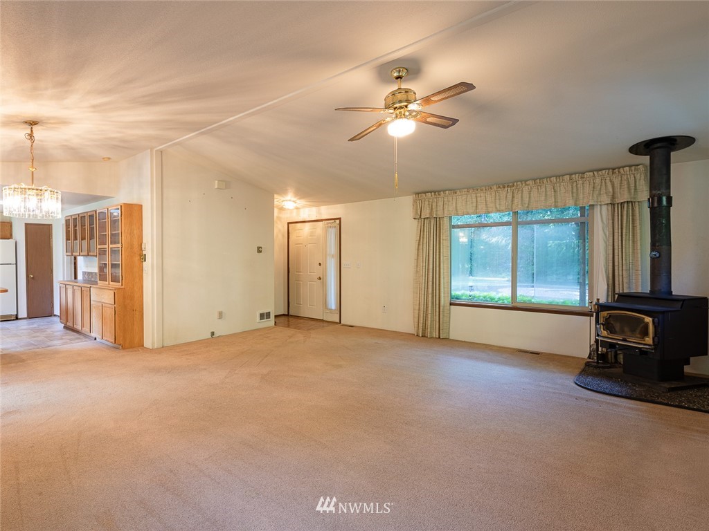 15140 Stevens Road Southeast Olalla, WA 98359 - Photo 14 of 37 Gallery Image 14
