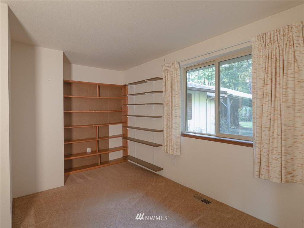 15140 Stevens Road Southeast Olalla, WA 98359 - Photo 19 of 37 Gallery Image 19