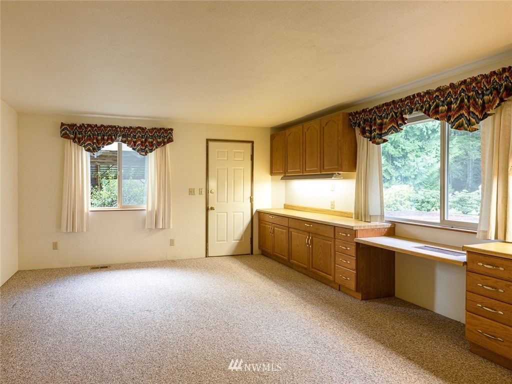 15140 Stevens Road Southeast Olalla, WA 98359 - Photo 27 of 37 Gallery Image 27